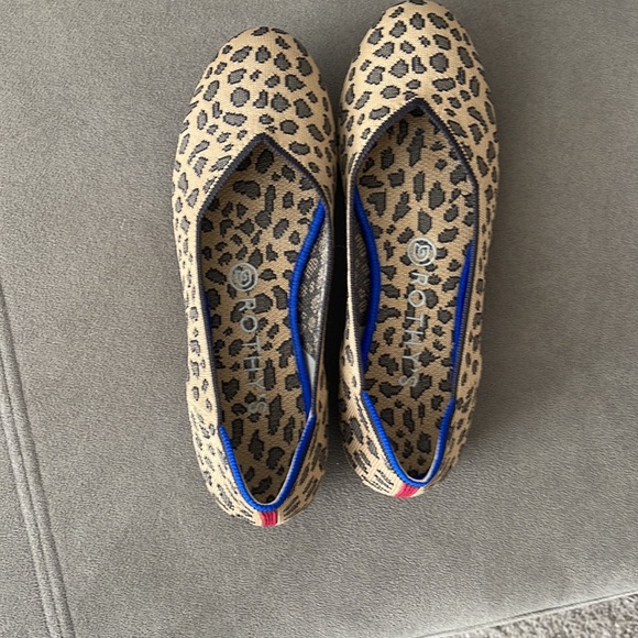 Rothy’s- leopard flat - size8 - Picture 2 of 5